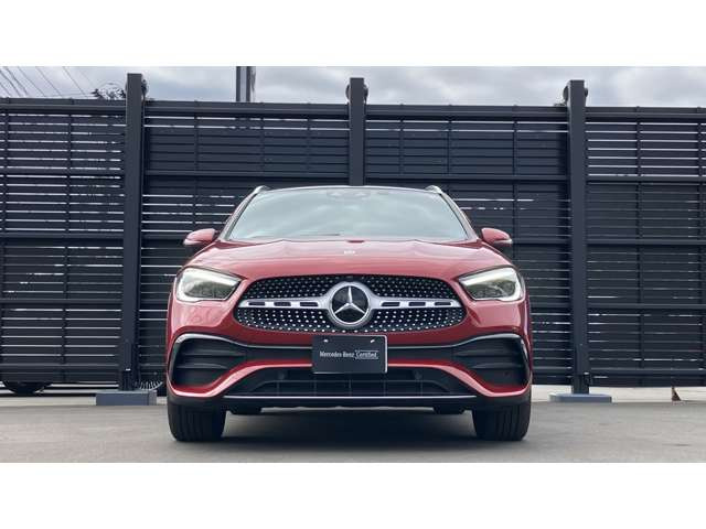 GLAクラスGLA200d 4マチック AMGラインパッケージ 4WD