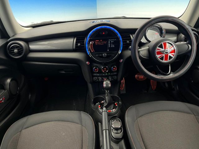 �A���ԃO���[�v���݌ɐ���2,000��!�S���̌n��X���烁�[�J�[�E�Ԏ��킸���Љ�o����̂ŁA���Ȃ��Ƀs�b�^���̂��Ԃ�������͂��ł���܂��͂��₢���킹��������