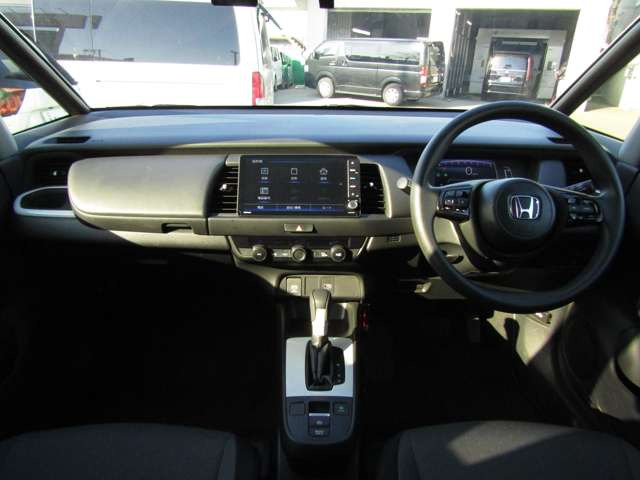 フィット1.5 ベーシック 4WD