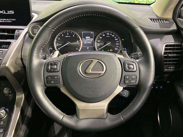 �y�����v�����X�e�A�����O�z�㎿�Ȋv���g�p���邱�ƂŁA��ɂ����������݂ƂĂ��^�]���₷���n���h���ł���