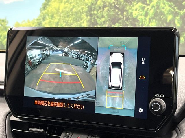 【パノラミックビューモニター】専用のカメラにより、上から見下ろしたような視点で360度クルマの周囲を確認することができます☆死角部分も確認しやすく、狭い場所での切り返しや駐車もスムーズに行えます。