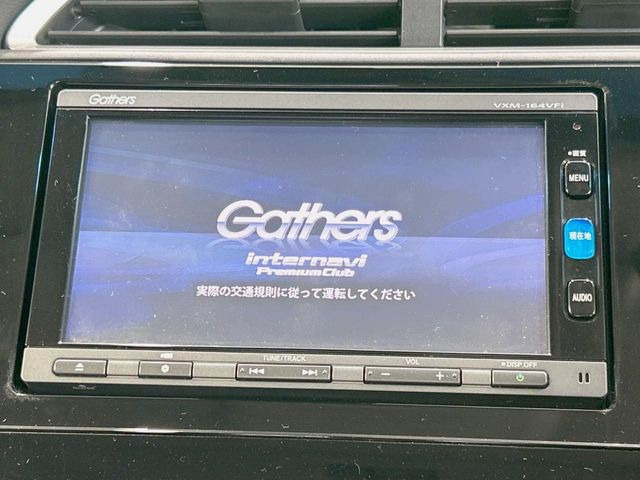 �y�����i�r�z�l�C�̏����i�r�𑕔����Ă���܂��B�i�r�̎g���₷���͂������A�I�[�f�B�I�@�\���[��!�L�����v�◷�s�͂������A�ʋ΂┃�����ȂǕ��i�̃h���C�u���y�����Ȃ�͂���