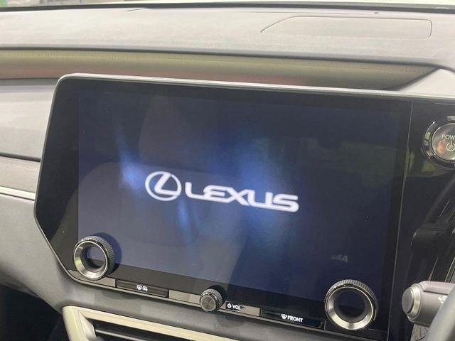 【14インチディスプレイオーディオ】画面内にオーディオ操作はもちろん、空調の調整機能なども盛り込んだ多機能なディスプレイオーディオです!スマートフォン連携はもちろん、車載ナビもお使いいただけます♪