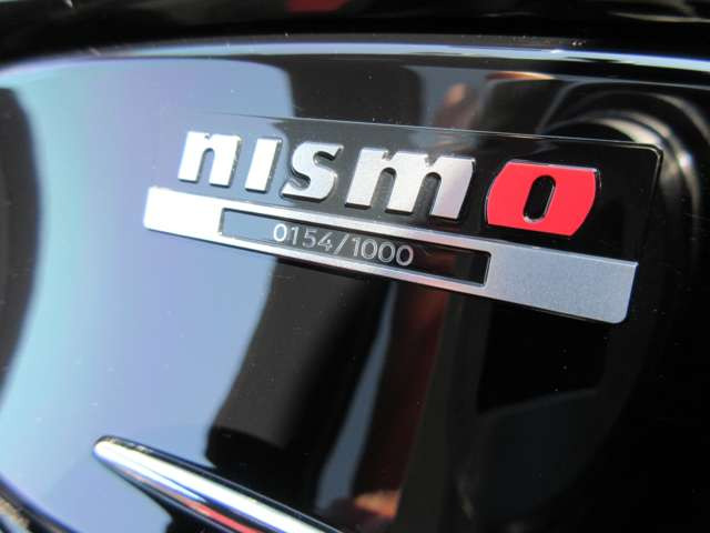 スカイライン3.0 NISMO RECAROシート+カーボン製フィニッシャー