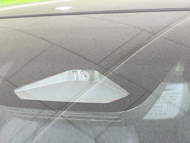 �y�g���^�Z�[�t�e�B�Z���X�z���s���ɑO���̎ԗ�����F�����A�Փ˂������Ȏ��͌x��ƃu���[�L�ŏՓˉ���Ɣ�Q�y�����A�V�X�g�B�����S�Ƀh���C�u�����y���݂��������܂��B