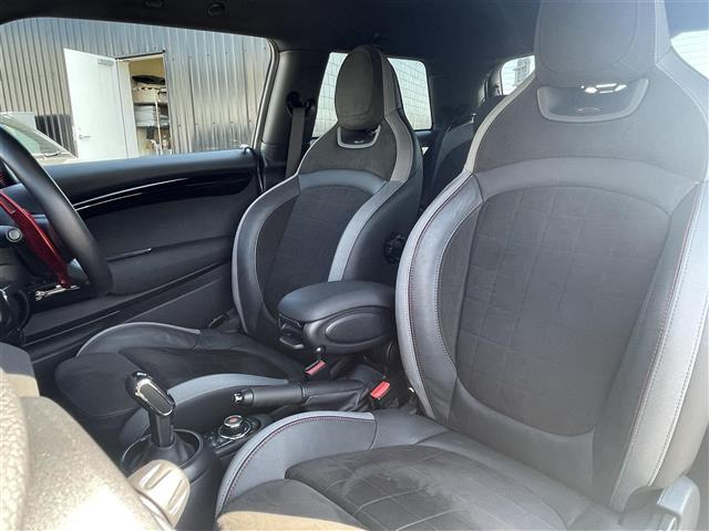 ミニジョン・クーパー・ワークス