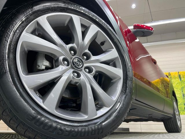 �y�����A���~�z�C�[���z�O�ςɃ}�b�`���������A���~�z�C�[���𑕒����Ă���܂��B�e��ЊO�A���~�z�C�[����A�X�^�b�h���X�^�C�����戵�����Ă���܂��B���񂲑��k����������