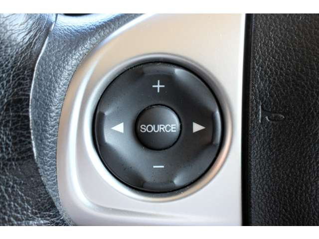 �X�e�A�����O�X�C�b�`