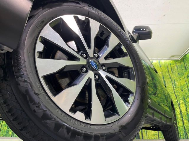 �y����18�C���`�A���~�z�C�[���z�O�ςɃ}�b�`���������A���~�z�C�[���𑕒����Ă���܂��B�e��ЊO�A���~�z�C�[����A�X�^�b�h���X�^�C�����戵�����Ă���܂��B���񂲑��k����������