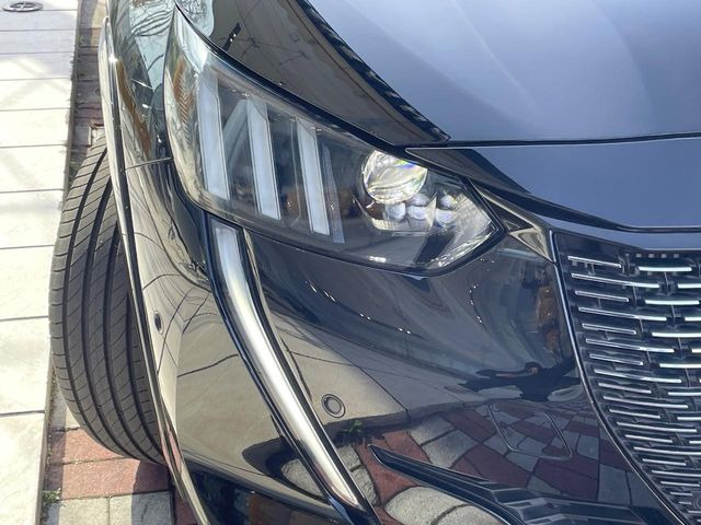 ��LED�w�b�h���C�g:��ԑ��s�����ǍD�Ȏ��E���m�ۂ����S���ĉ^�]�ł��鍂�P�xLED�w�b�h���C�g�𑕔�!�_�����x�������A����d�͂��}�����Ă��܂��B