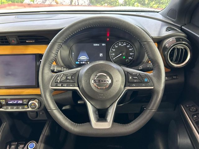 �y�����v�����X�e�A�����O�z�㎿�Ȋv���g�p���邱�ƂŁA��ɂ����������݂ƂĂ��^�]���₷���n���h���ł���