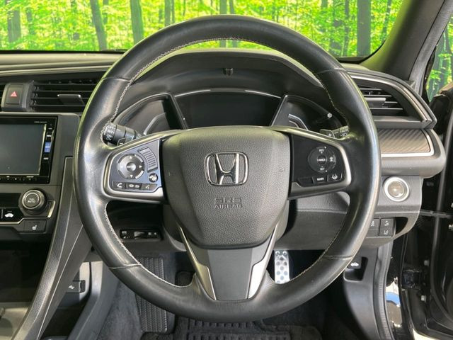 �y�����v�����X�e�A�����O�z�㎿�Ȋv���g�p���邱�ƂŁA��ɂ����������݂ƂĂ��^�]���₷���n���h���ł���