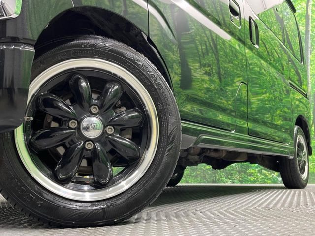 �y14�C���`�A���~�z�C�[���z�O�ςɃ}�b�`�����A���~�z�C�[���𑕒����Ă���܂��B�e��A���~�z�C�[����A�X�^�b�h���X�^�C�����戵�����Ă���܂��B���񂲑��k����������