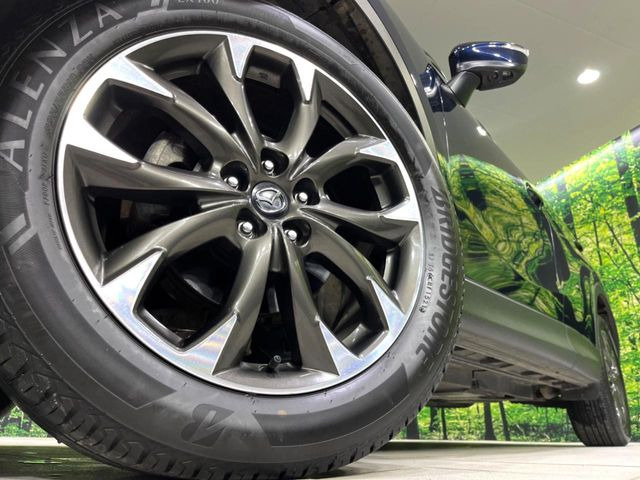 �y����19�C���`�A���~�z�C�[���z�O�ςɃ}�b�`���������A���~�z�C�[���𑕒����Ă���܂��B�e��ЊO�A���~�z�C�[����A�X�^�b�h���X�^�C�����戵�����Ă���܂��B���񂲑��k����������