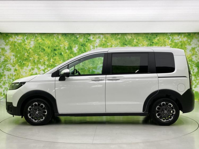 フリード1.5 ハイブリッド クロスター