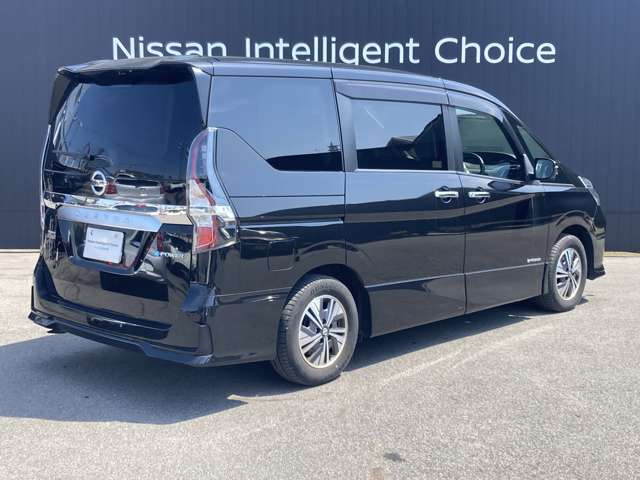 セレナ1.2 e-POWER ハイウェイスターV