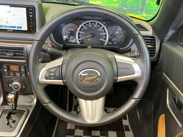 ステアリングも使用感が少なく、きれいな状態となっております♪