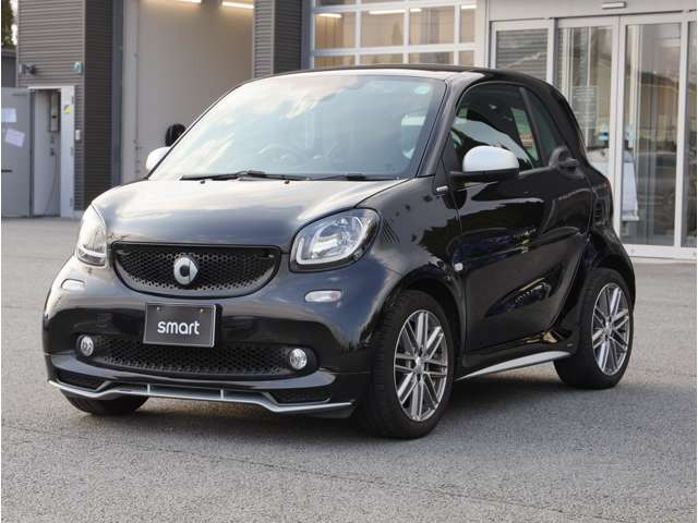 スマートフォーツークーペブラックシルバー エディション ツイナミック