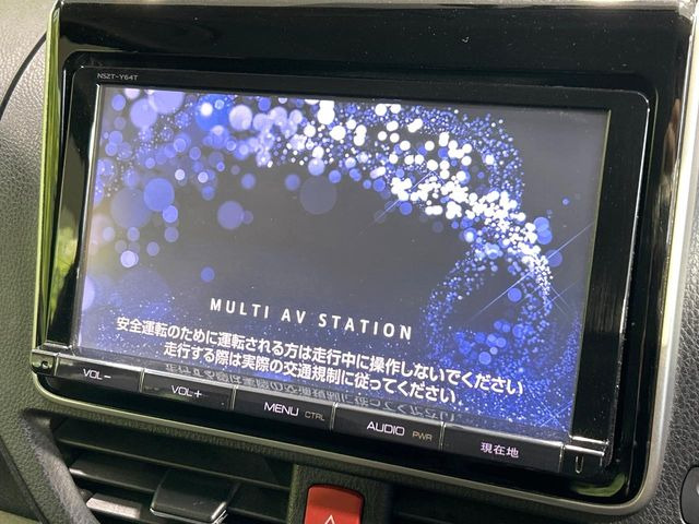 �y����9�^�i�r�z�l�C�̏����i�r�𑕔����Ă���܂��B�i�r�̎g���₷���͂������A�I�[�f�B�I�@�\���[��!�L�����v�◷�s�͂������A�ʋ΂┃�����ȂǕ��i�̃h���C�u���y�����Ȃ�͂���