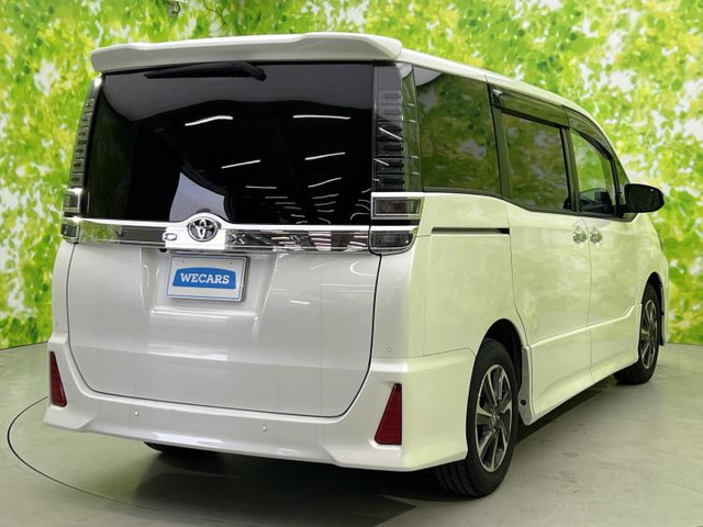 ヴォクシー2.0 ZS 煌III