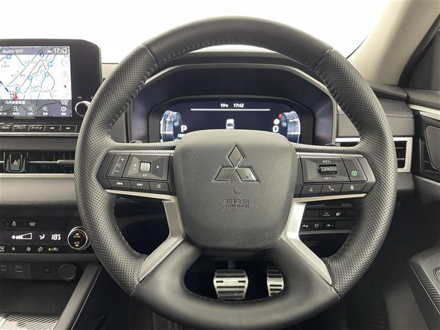 アウトランダーPHEV2.4 G 4WD