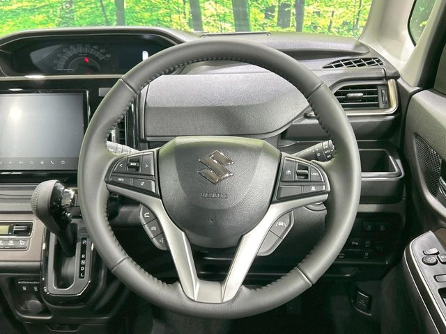 �y�����v�����X�e�A�����O�z�㎿�Ȋv���g�p���邱�ƂŁA��ɂ����������݂ƂĂ��^�]���₷���n���h���ł���