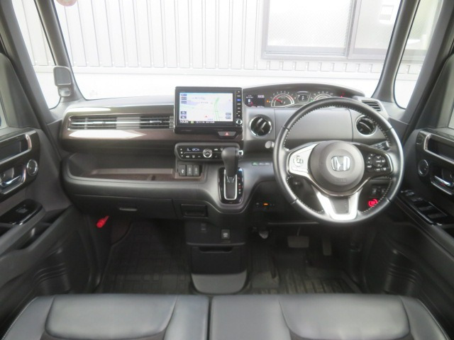 N-BOXカスタムG L ターボ ホンダセンシング 4WD