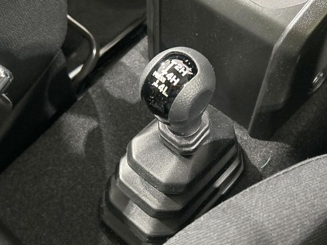 ジムニーシエラ1.5 JC 4WD