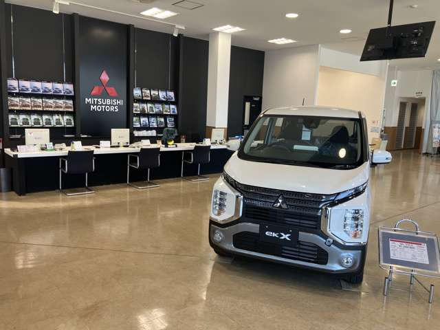 アウトランダーPHEV2.0 G プレミアムパッケージ 4WD