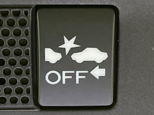 �y�A�C�T�C�gVer3�z�O���̎ԗ��������m���A�Փ˂������Ȏ��͌x��Œ��ӂ𑣂��A�u���[�L�𓥂ޗ͂��T�|�[�g�B�u���[�L�𓥂߂Ȃ������ꍇ�͏Փ˔�Q�y���u���[�L���쓮�A�Փˉ�����T�|�[�g���܂��B