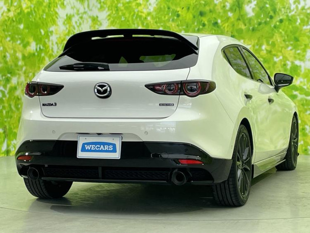 MAZDA3ファストバック1.8 XD バーガンディ セレクション