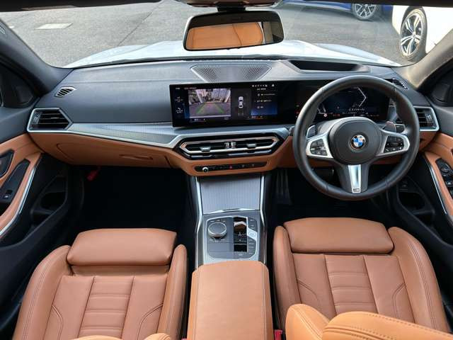 3シリーズセダン320i Mスポーツ