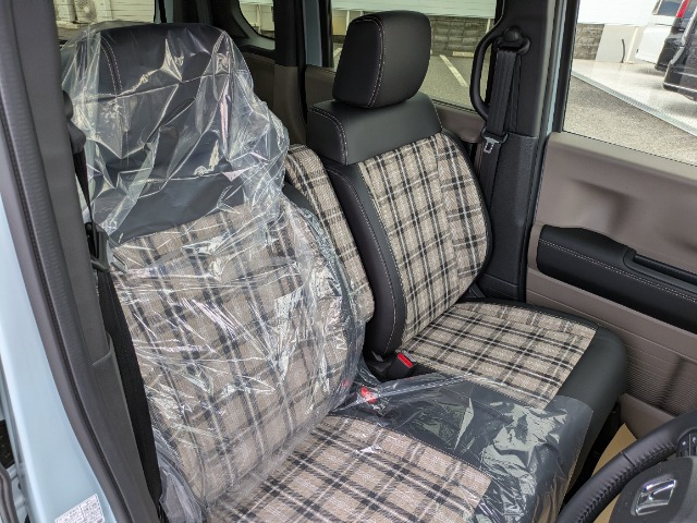 N-BOXジョイ ターボ 2トーン