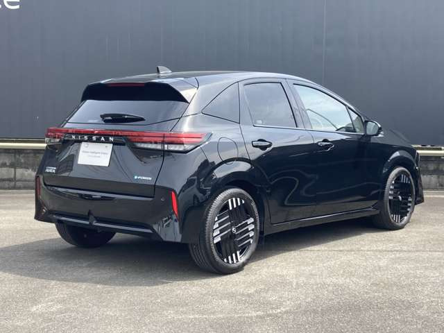 ノートオーラ1.2 G レザーエディション