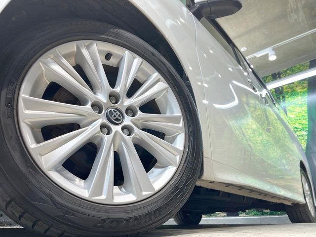 �y����18�C���`�A���~�z�C�[���z�O�ςɃ}�b�`���������A���~�z�C�[���𑕒����Ă���܂��B�e��ЊO�A���~�z�C�[����A�X�^�b�h���X�^�C�����戵�����Ă���܂��B���񂲑��k����������