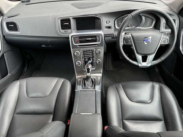 V60D4 SE ディーゼル