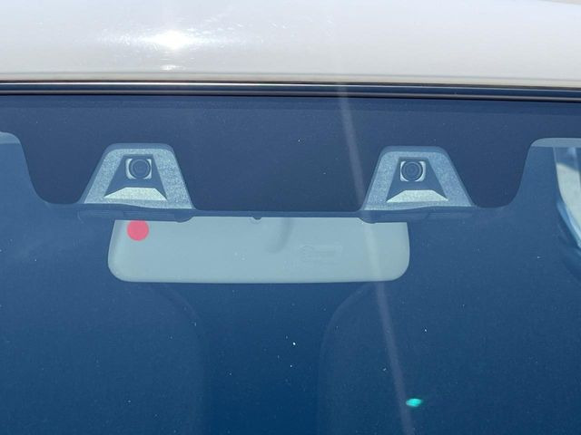 �y�X�Y�L �Z�[�t�e�B�T�|�[�g�z���s���ɑO���̎ԗ�����F�����A�Փ˂������Ȏ��͌x��ƃu���[�L�ŏՓˉ���Ɣ�Q�y�����A�V�X�g�B�����S�Ƀh���C�u�����y���݂��������܂��B