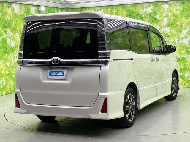 ヴォクシー2.0 ZS 煌