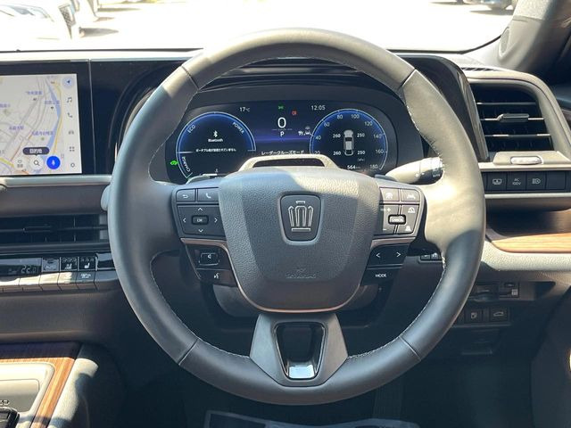 �y�����v�����X�e�A�����O�z�㎿�Ȋv���g�p���邱�ƂŁA��ɂ����������݂ƂĂ��^�]���₷���n���h���ł���