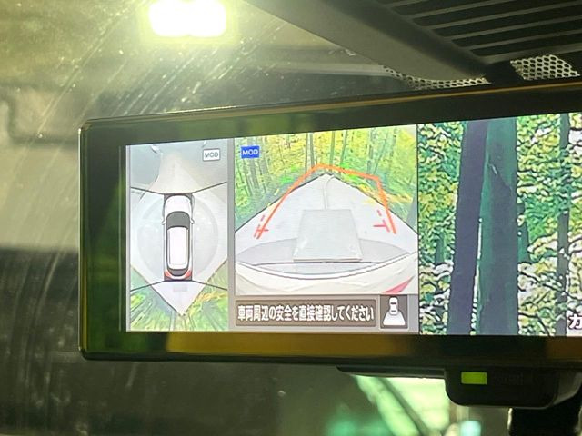 【インテリジェントルームミラー】後席の大きな荷物や同乗者で後方が確認しづらい時でも安心!カメラが撮影した車両後方の映像をルームミラー内に表示。クリアな視界で状況の確認が可能です!