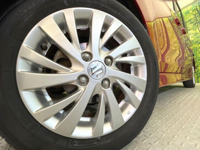 【純正14インチアルミホイール】外観にマッチした純正アルミホイールを装着しております。各種社外アルミホイールや、スタッドレスタイヤも取扱いしております。是非ご相談ください♪