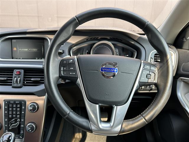 V40クロスカントリーT5 4WD