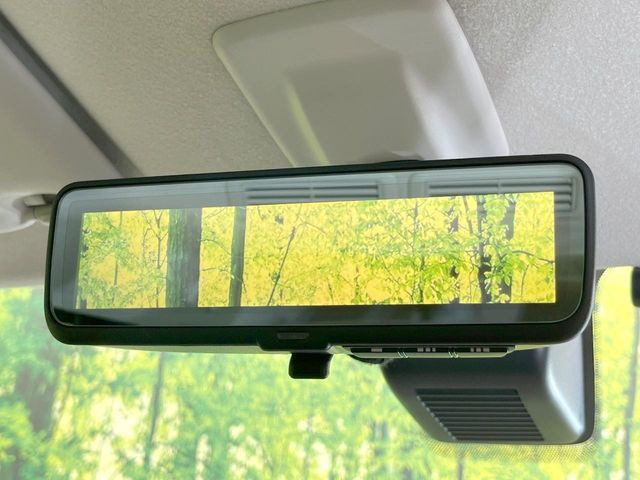 �y�f�W�^�����[���~���[�z��Ȃ̑傫�ȉו��⓯��҂Ō�����m�F���Â炢���ł����S!�J�������B�e�����ԗ�����̉f�������[���~���[���ɕ\���B�N���A�Ȏ��E�ŏ󋵂̊m�F���\�ł�!