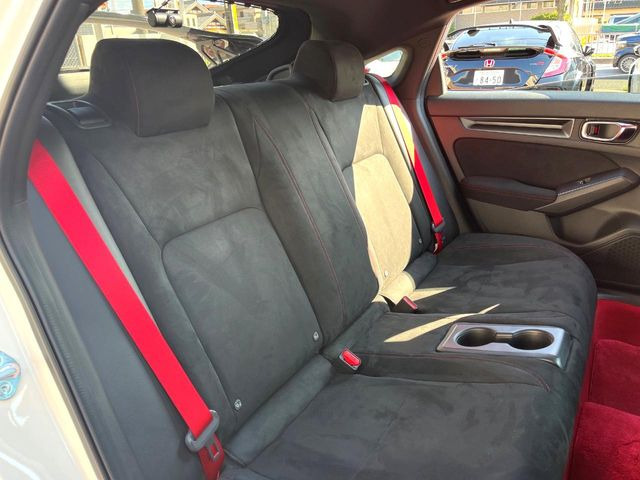 �㕔���Ȃ��C�ɂȂ�悤�ȃL�Y�E�����ւ��蓙�A�傫�ȃ_���[�W�͂Ȃ��A�ǍD�ȏ�Ԃł��B