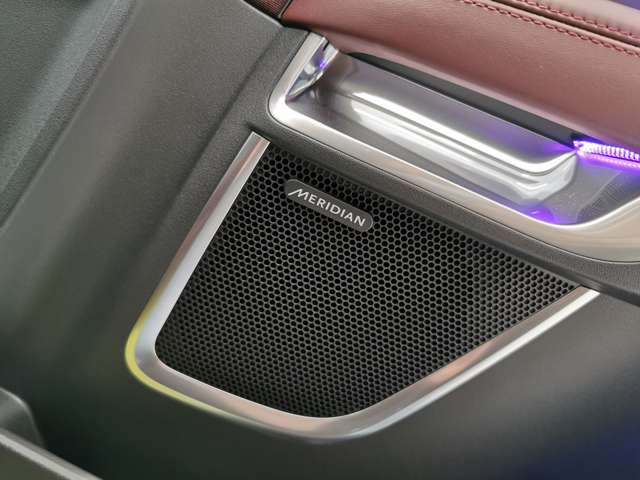 EペイスRダイナミック HSE 2.0L P250 4WD