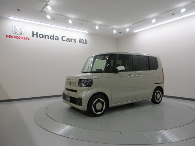 N-BOXファッションスタイル モノトーン