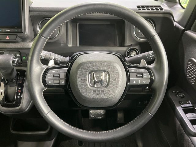 �y�����v�����X�e�A�����O�z�㎿�Ȋv���g�p���邱�ƂŁA��ɂ����������݂ƂĂ��^�]���₷���n���h���ł���