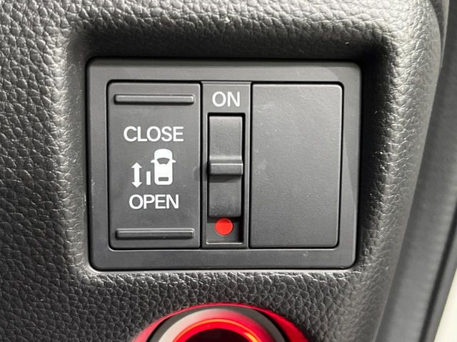 �y�p���[�X���C�h�h�A�z�X�}�[�g�L�[��^�]�Ȃ̃X�C�b�`�ŃX���C�h�h�A�̊J���\���d��������͂����ăh�A���J����K�v�������A���������q�l�ł��A�d���ו��������Ă��鎞�����N�ɊJ���߂ł��܂���