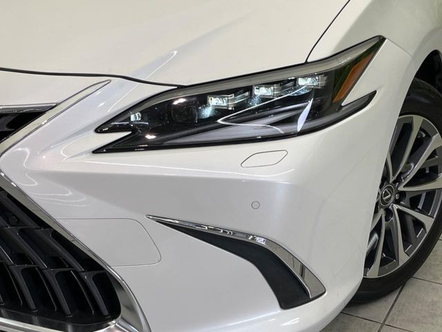 �yLED�w�b�h���C�g�z���V����ԑ��s�����ǍD�Ȏ��E���m�ۂ����S���ĉ^�]�ł��鍂�P�xLED�w�b�h���C�g�𑕔�!�_�����x�������A����d�͂��}�����Ă��܂��B