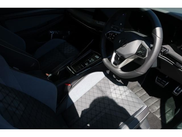 ゴルフヴァリアントeTSI Rライン プラチナムエディション